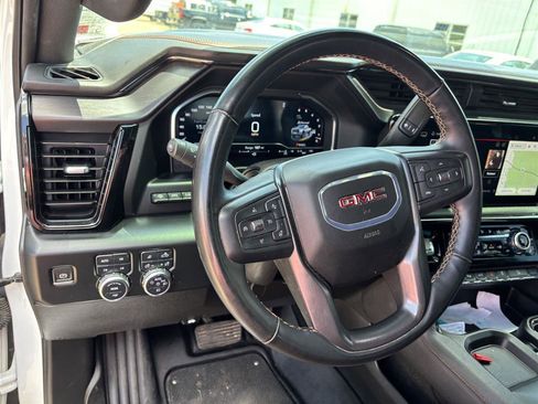 Used 2024 GMC Sierra 2500 AT4 w/ AT4 Premium Plus Package AWD/4WD image 6