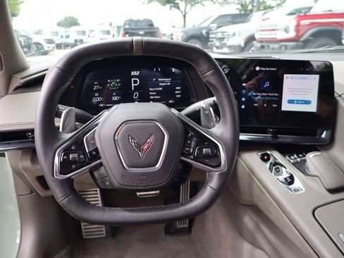 Used 2024 Chevrolet Corvette Stingray Premium Conv w/ Z51 Performance Package RWD image 21