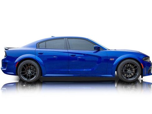 Used 2022 Dodge Charger Scat Pack image 2