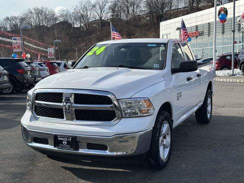 Used 2024 RAM 1500 Classic SLT image 2