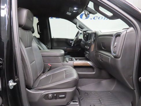 Used 2020 Chevrolet Silverado 1500 High Country image 25