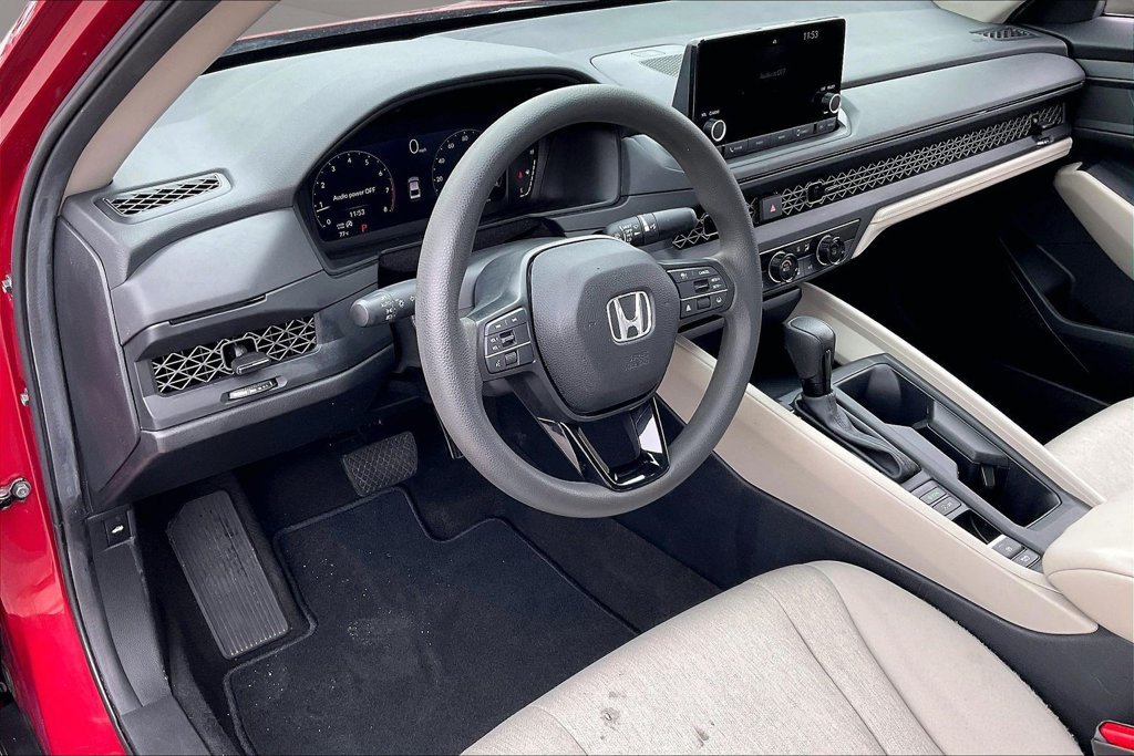 Used 2024 Honda Accord LX image 17