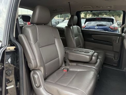 Used 2011 Honda Odyssey Touring image 32
