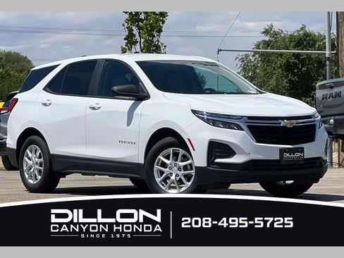 Used 2022 Chevrolet Equinox LS w/ LS Convenience Package AWD/4WD image 1