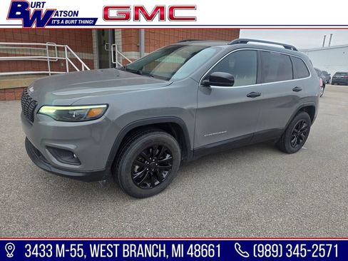 Used 2022 Jeep Cherokee Latitude Lux image 1
