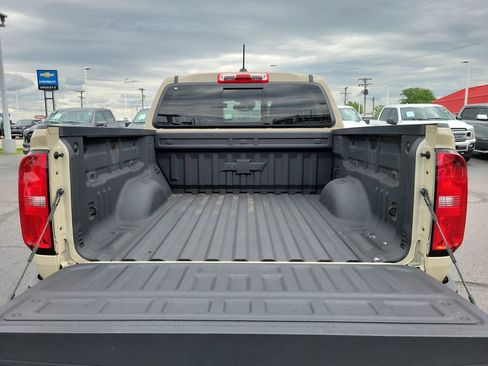 Used 2022 Chevrolet Colorado Z71 w/ Safety Package AWD/4WD image 10