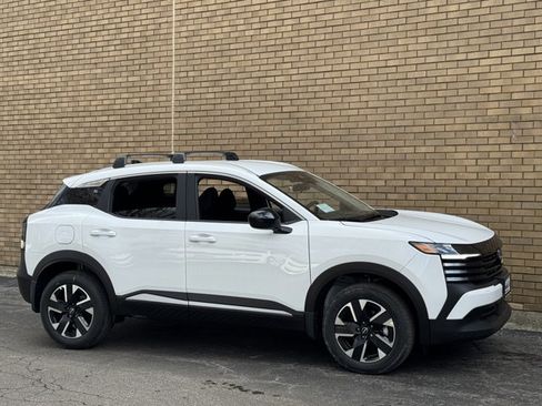 New 2026 Nissan Kicks SV w/ Cold Weather Package image 5