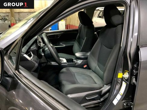 Used 2023 Toyota RAV4 LE image 7