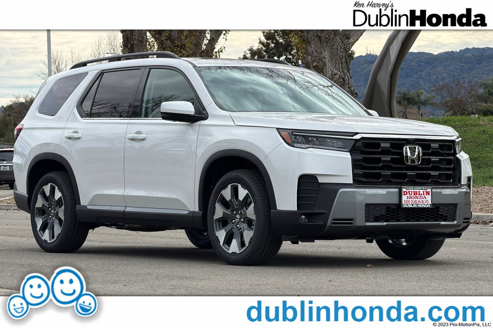 New 2026 Honda Pilot Touring image 1