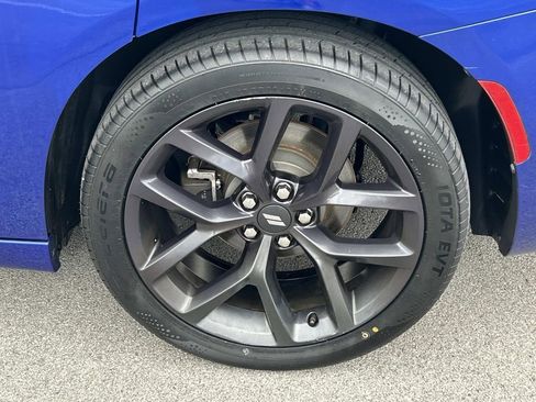 Used 2021 Dodge Charger SXT w/ Blacktop Package image 13