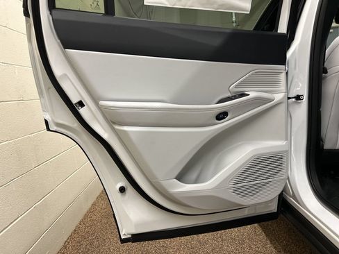 New 2026 Jeep Cherokee Limited AWD/4WD image 14