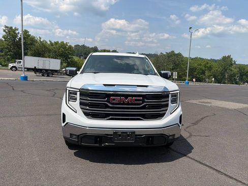 Used 2025 GMC Sierra 1500 SLT AWD/4WD image 3