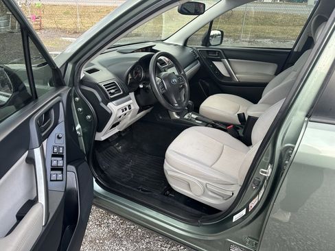 Used 2016 Subaru Forester 2.5i w/ Alloy Wheel Package image 14