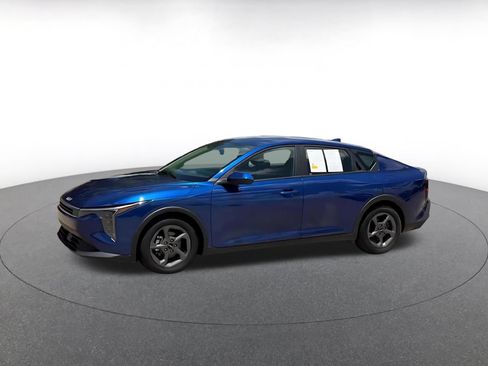 Used 2025 Kia K4 FWD image 7