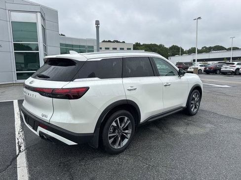 Certified 2025 INFINITI QX60 Luxe image 3