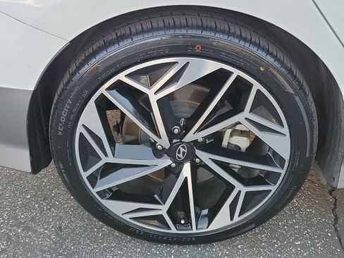 Certified 2023 Hyundai Ioniq 6 SEL image 23