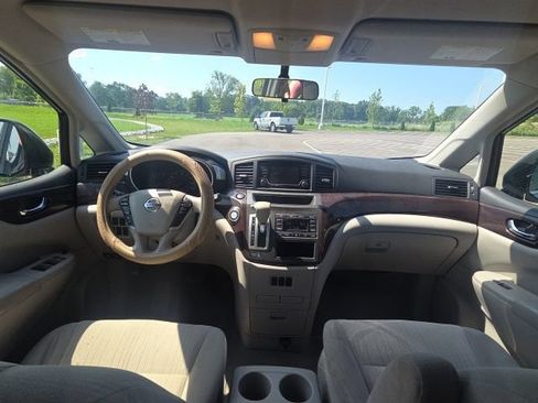 Used 2016 Nissan Quest SV FWD image 17