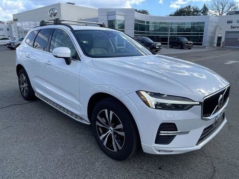 Used 2023 Volvo XC60 B5 Core AWD/4WD image 3