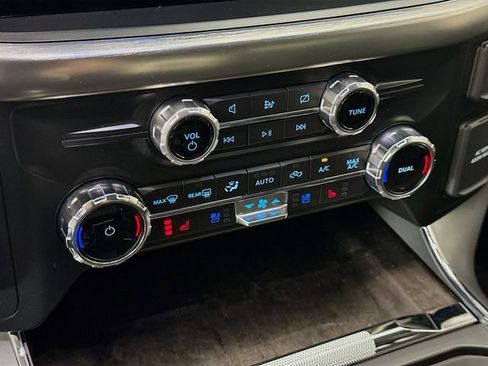 Used 2022 Ford F150 Lariat image 16