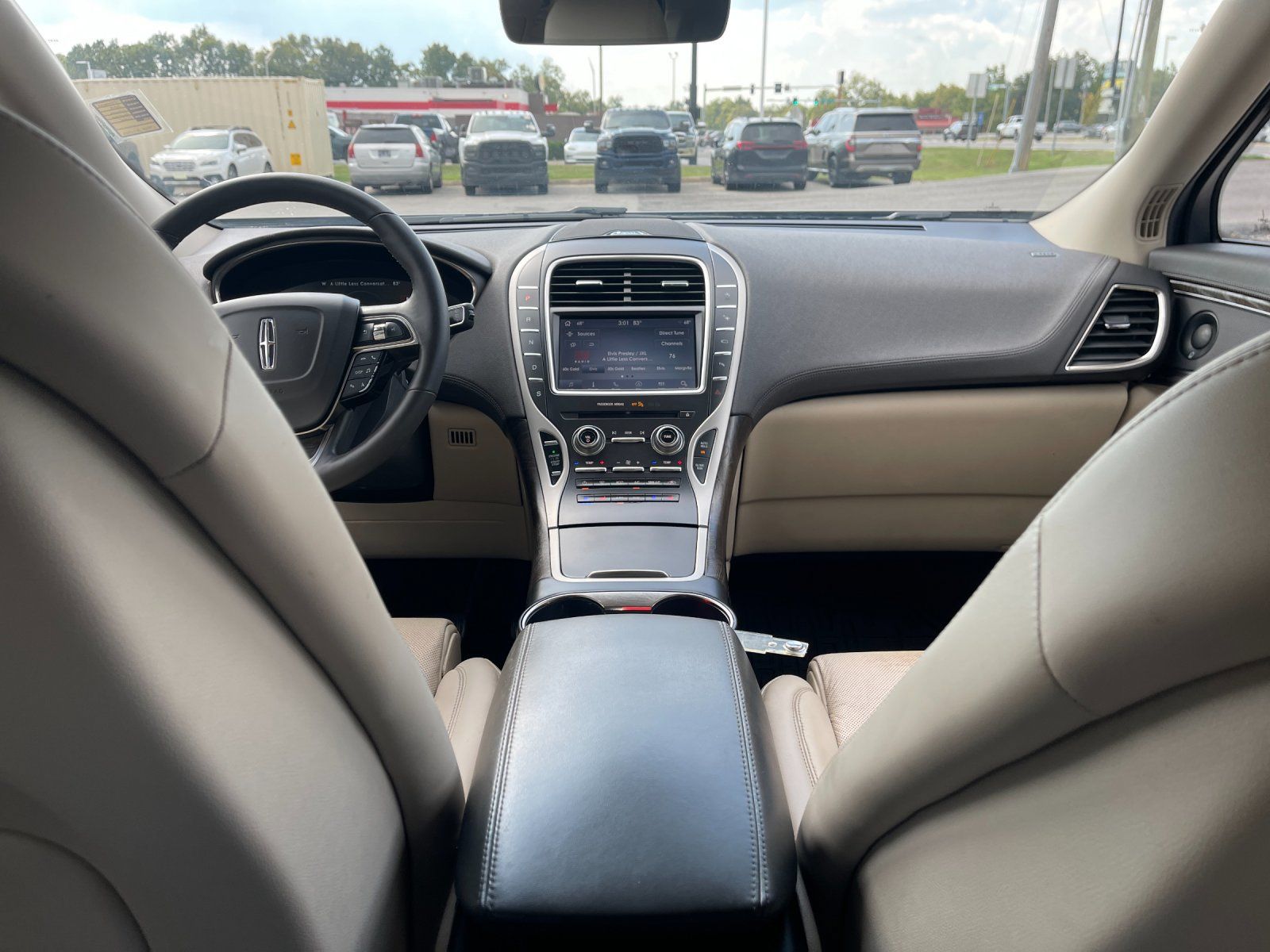 Used 2019 Lincoln Nautilus Reserve FWD image 16