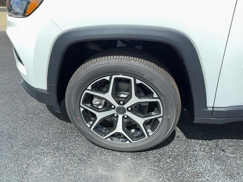 New 2026 Jeep Compass Limited AWD/4WD image 2