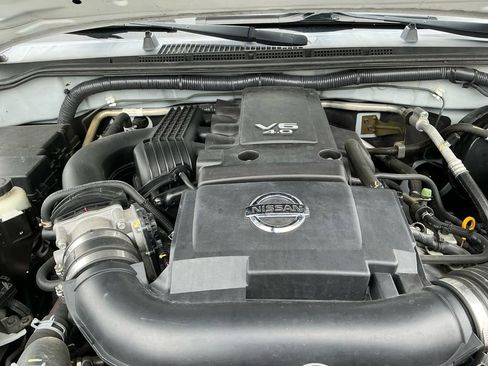 Used 2016 Nissan Frontier SV image 25