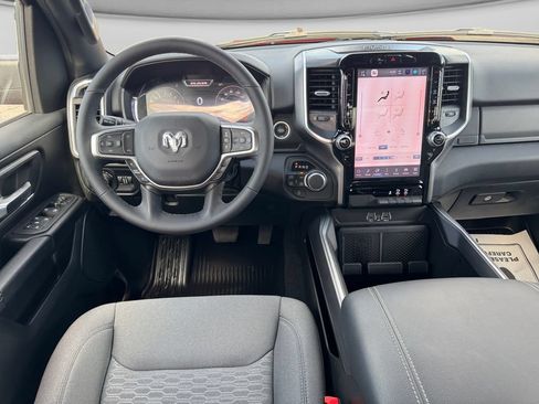 Used 2025 RAM 1500 Big Horn AWD/4WD image 31
