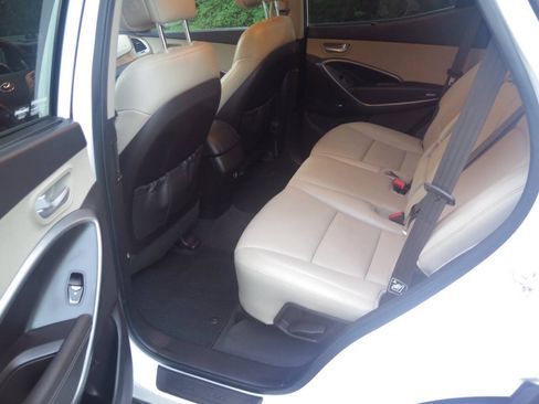 Used 2014 Hyundai Santa Fe Sport 2.0T w/ Navigation Package 06 FWD image 13