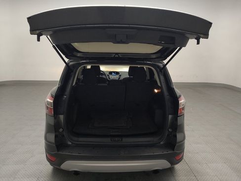 Used 2018 Ford Escape SE FWD image 29