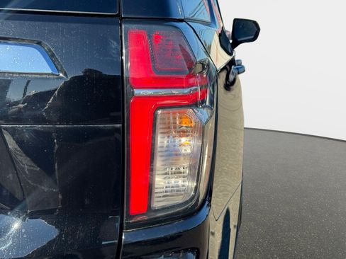 Used 2021 Chevrolet Tahoe LT AWD/4WD image 11