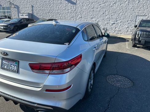 Used 2020 Kia Optima LX FWD image 8