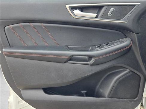 Used 2020 Ford Edge ST-Line FWD image 11