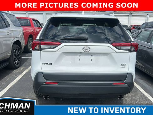 Used 2024 Toyota RAV4 XLE w/ Convenience Package image 6