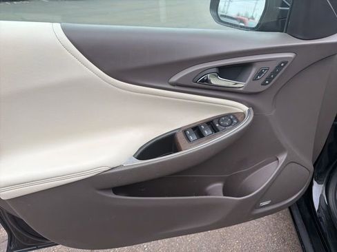 Used 2024 Chevrolet Malibu LT image 25