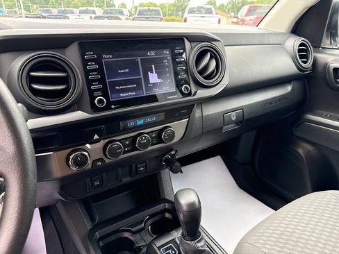 Used 2023 Toyota Tacoma SR AWD/4WD image 18