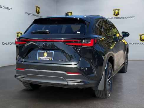 Used 2025 Lexus NX 350h AWD w/ Accessory Package (Z2) image 5