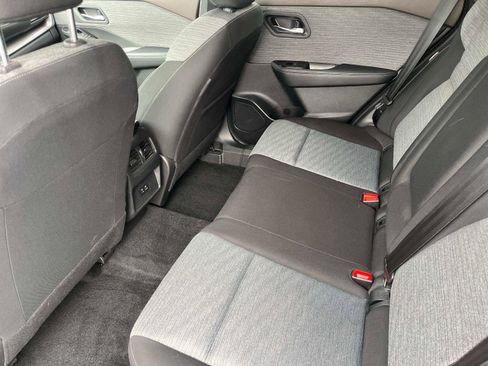 Certified 2023 Nissan Rogue SV image 14