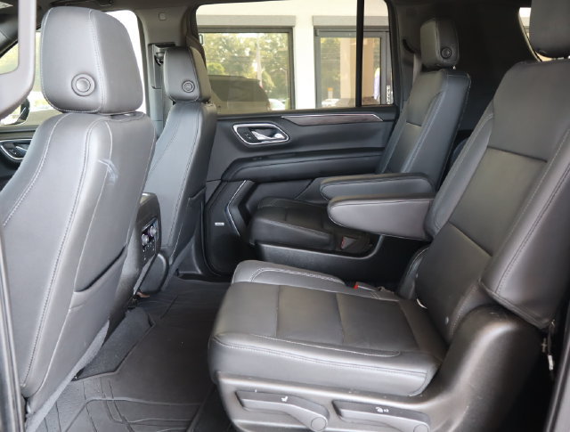 Used 2021 Chevrolet Suburban Z71 w/ Luxury Package AWD/4WD image 41