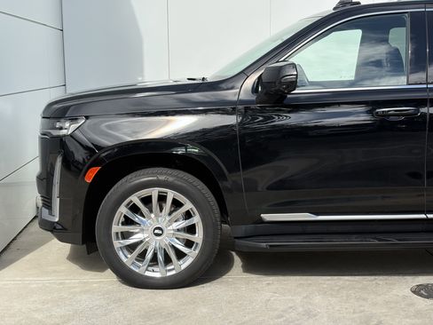Certified 2023 Cadillac Escalade Premium Luxury w/ Performance Package AWD/4WD image 5