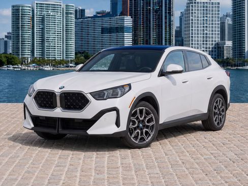 Used 2025 BMW X2 xDrive28i w/ Convenience Package AWD/4WD image 7