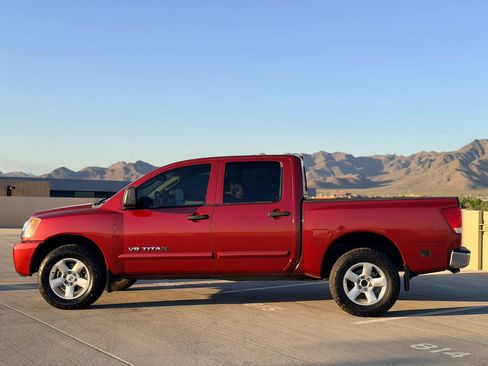 Used 2008 Nissan Titan SE AWD/4WD image 6