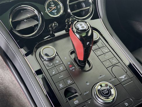 Used 2025 Bentley Continental GT image 15