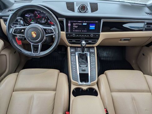 Used 2021 Porsche Macan image 10