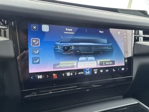 New 2026 Lincoln Navigator L Reserve w/ Jet Appearance Package image 19