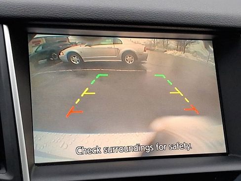 Used 2018 INFINITI Q50 Luxe w/ Essential Package (3.0T Luxe) image 7