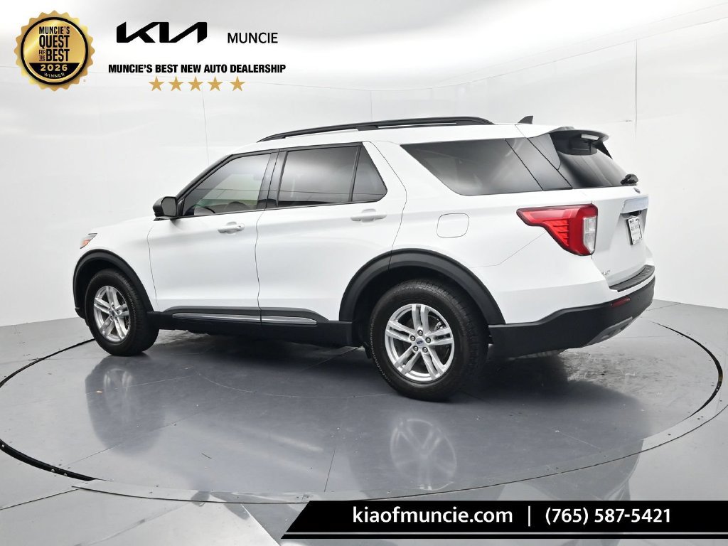 Used 2023 Ford Explorer XLT w/ Equipment Group 202A RWD image 5
