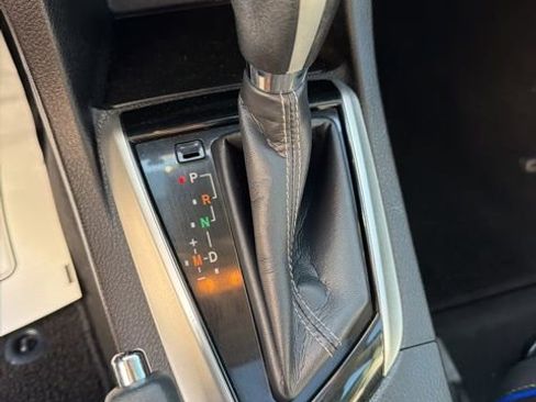 Used 2018 Toyota Corolla SE w/ SE Premium Package image 23