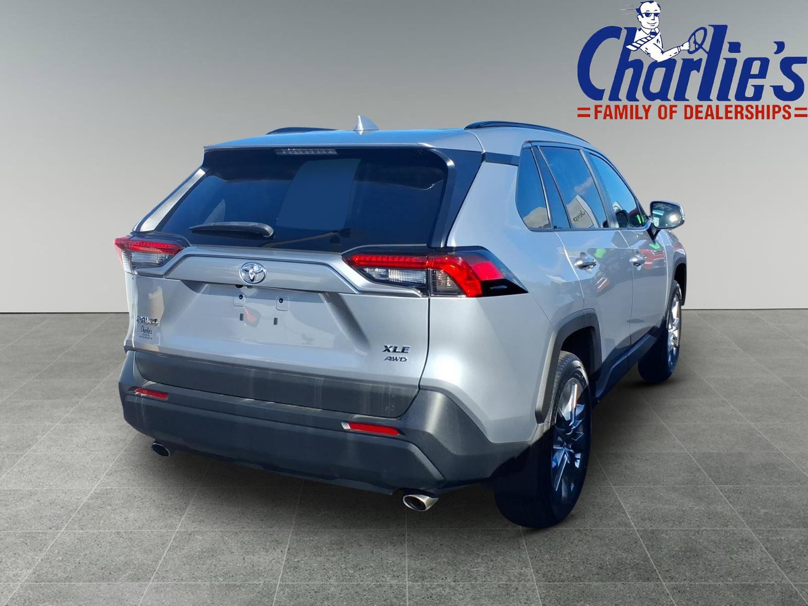 Used 2024 Toyota RAV4 XLE Premium w/ Weather Package AWD/4WD image 4