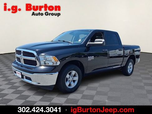 Used 2023 RAM 1500 Classic SLT w/ Trailer & Traction Group AWD/4WD image 3