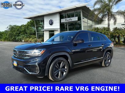 Used 2021 Volkswagen Atlas Cross Sport SE w/ Panoramic Sunroof Package